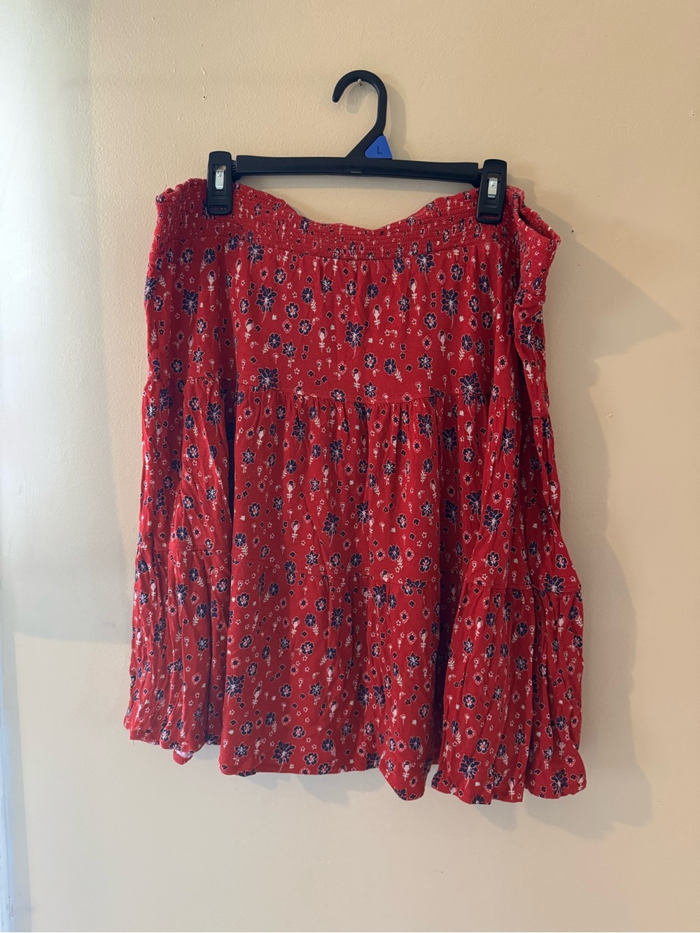 🎄5 for $20 St. John’s Bay Red Floral Tiered Skirt XXL